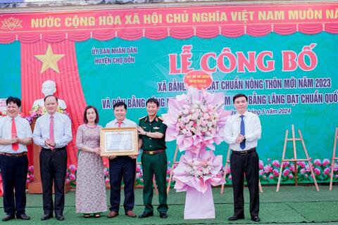 LỄ CÔNG BỐ XÃ BẰNG LÃNG ĐẠT CHUẨN NÔNG THÔN MỚI NĂM 2023